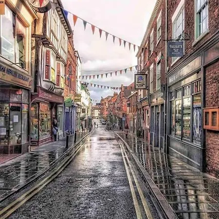 Star Centre - Self Check-in * York