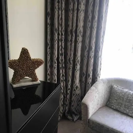 Star Centre - Self Check-in