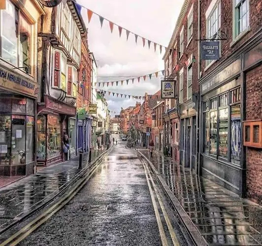 Star Centre - Self Check-in * York